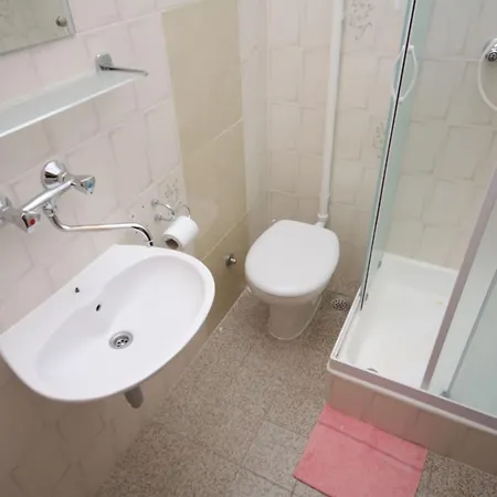 Apartamento Marija 2 *