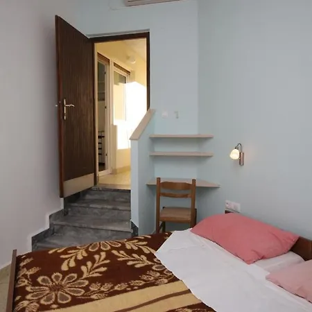 Marija 2 Omiš